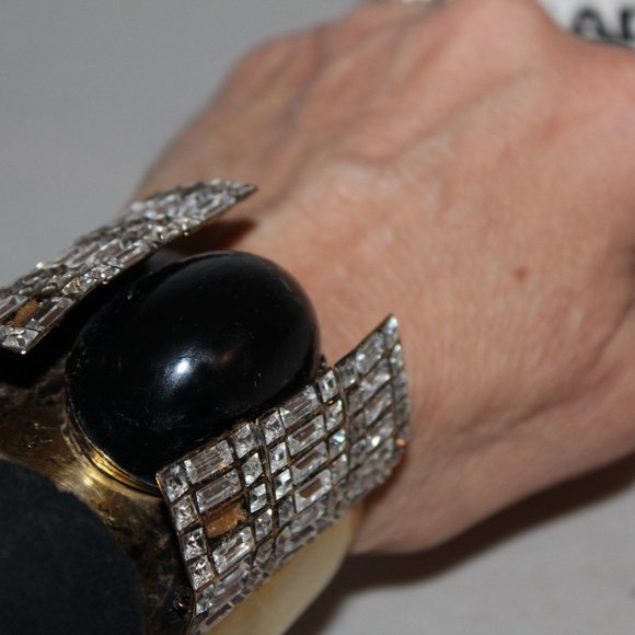 SIGNED IRADJ MOINI UNIQUE STATEMENT CUFF BRACELET ANTIQUE CRYSTAL - Picture 8 of 9